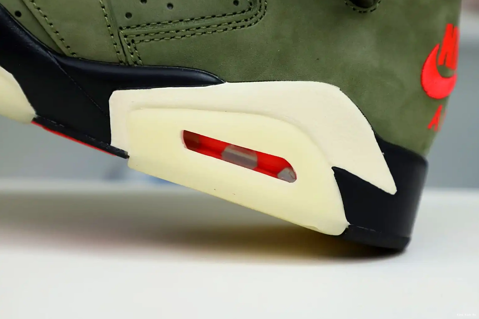 RETRO AIR 6 Kimikick 'OLIVE' TRAVIS SCOTT JORDAN X 0701